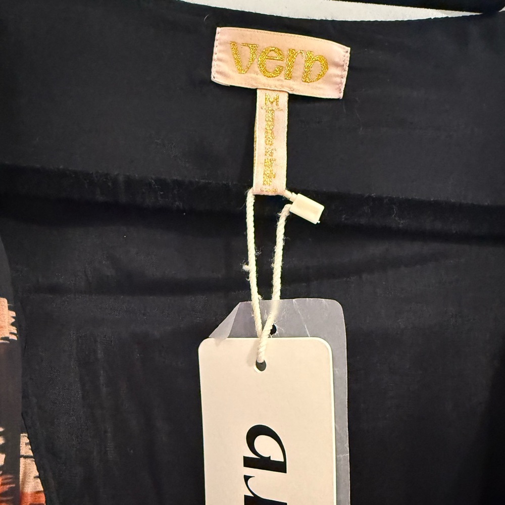 Verb Top- NWT - Picture 2 of 3